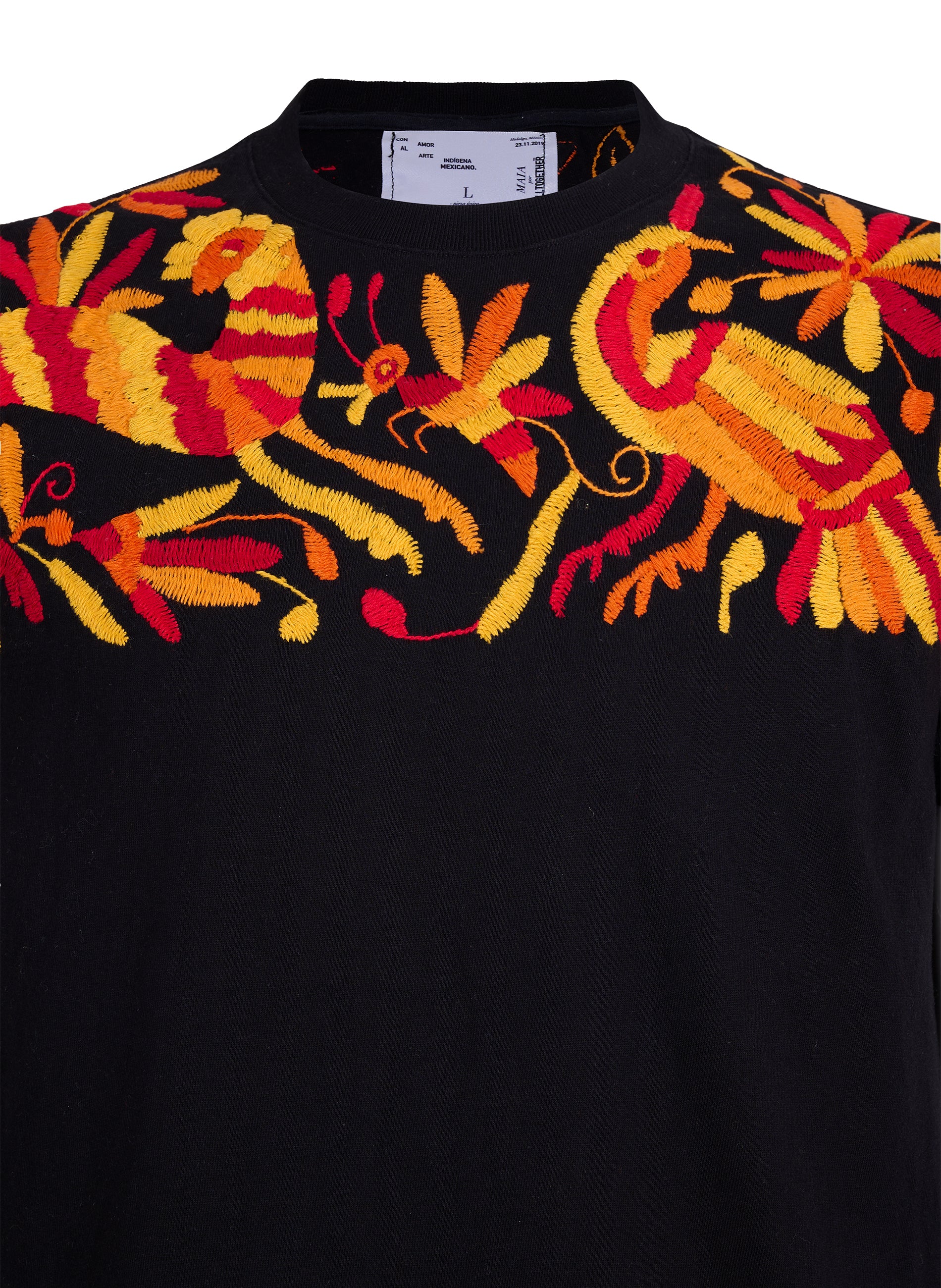 MAIA Hombre / Bordado Arriba Tonos Rojos, Naranjas y Amarillos