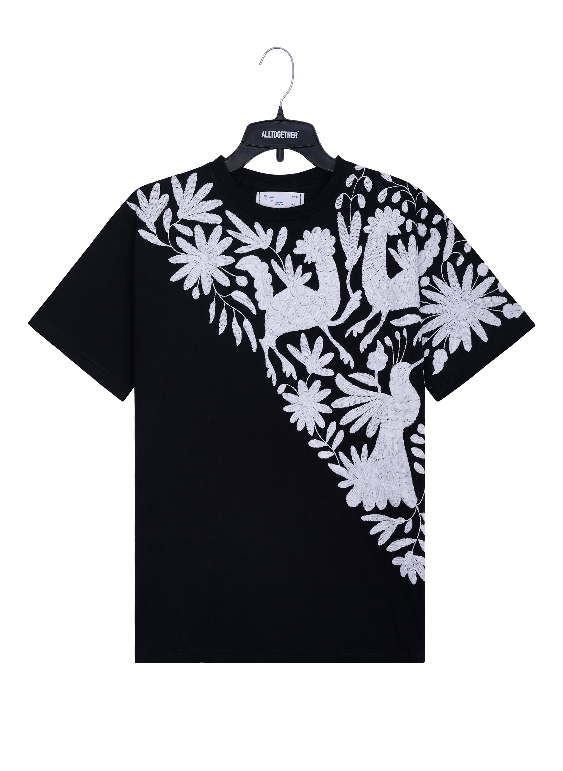 MAIA Negra / Bordado Cruzado Blanco