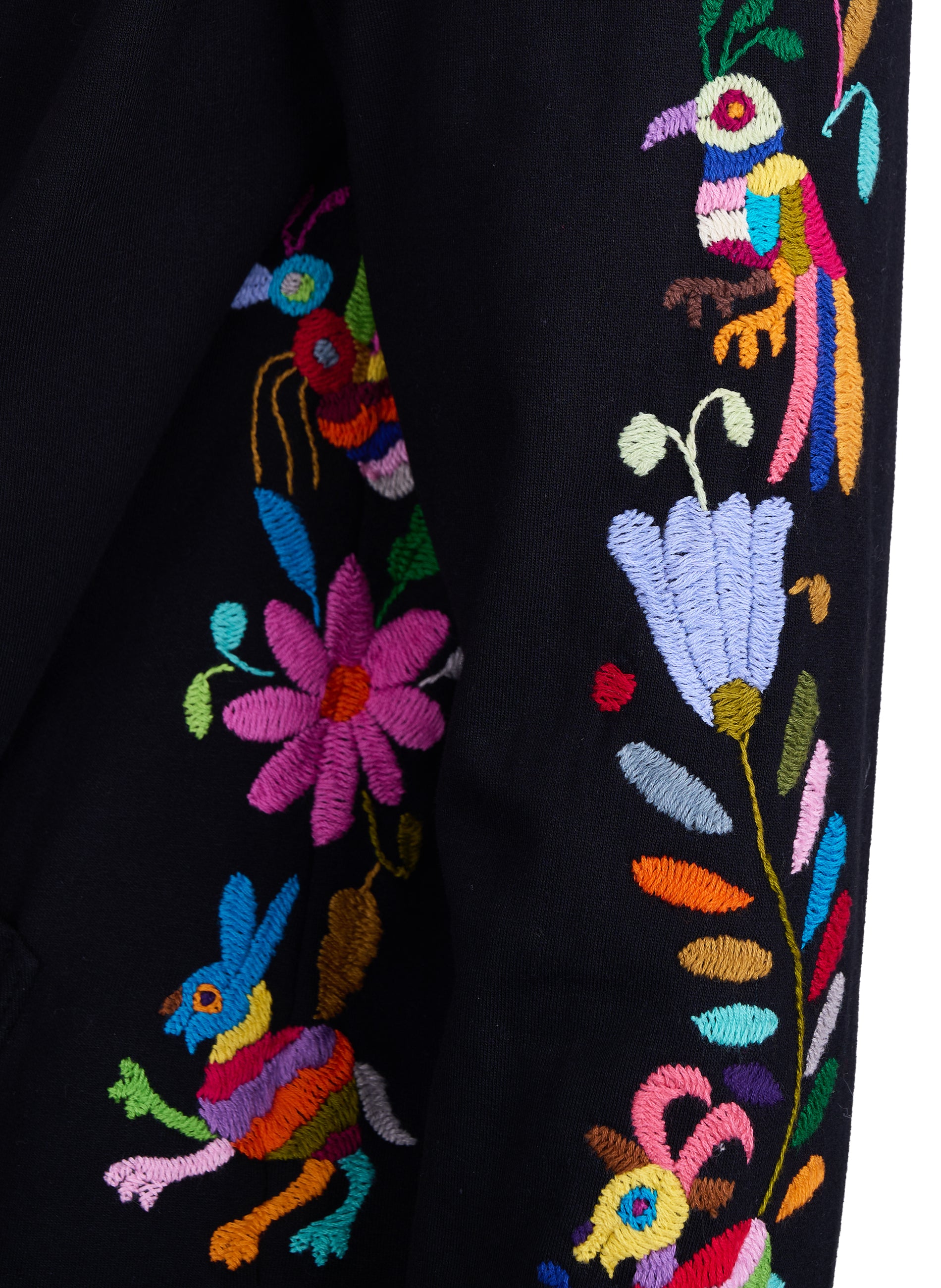 Hoodie Negra Bordado Multicolor